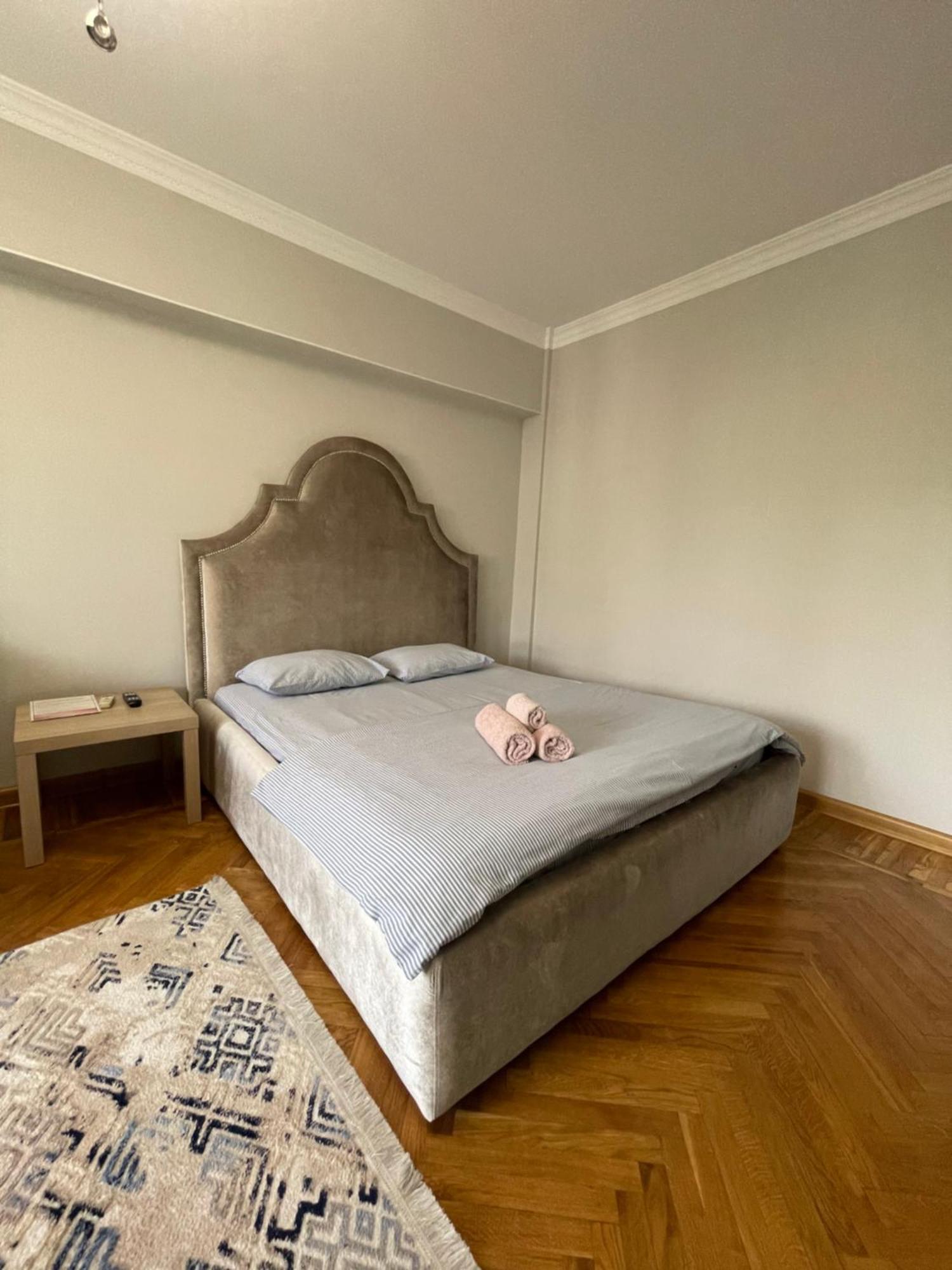 Апартаменты На Арбате Almaty Luaran gambar